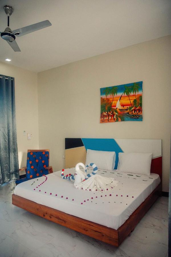 Ocean Breeze Hotel Нунгви Екстериор снимка